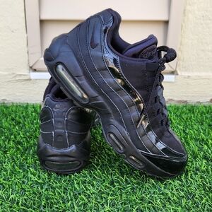Nike Air Max 95 All Black Sneakers